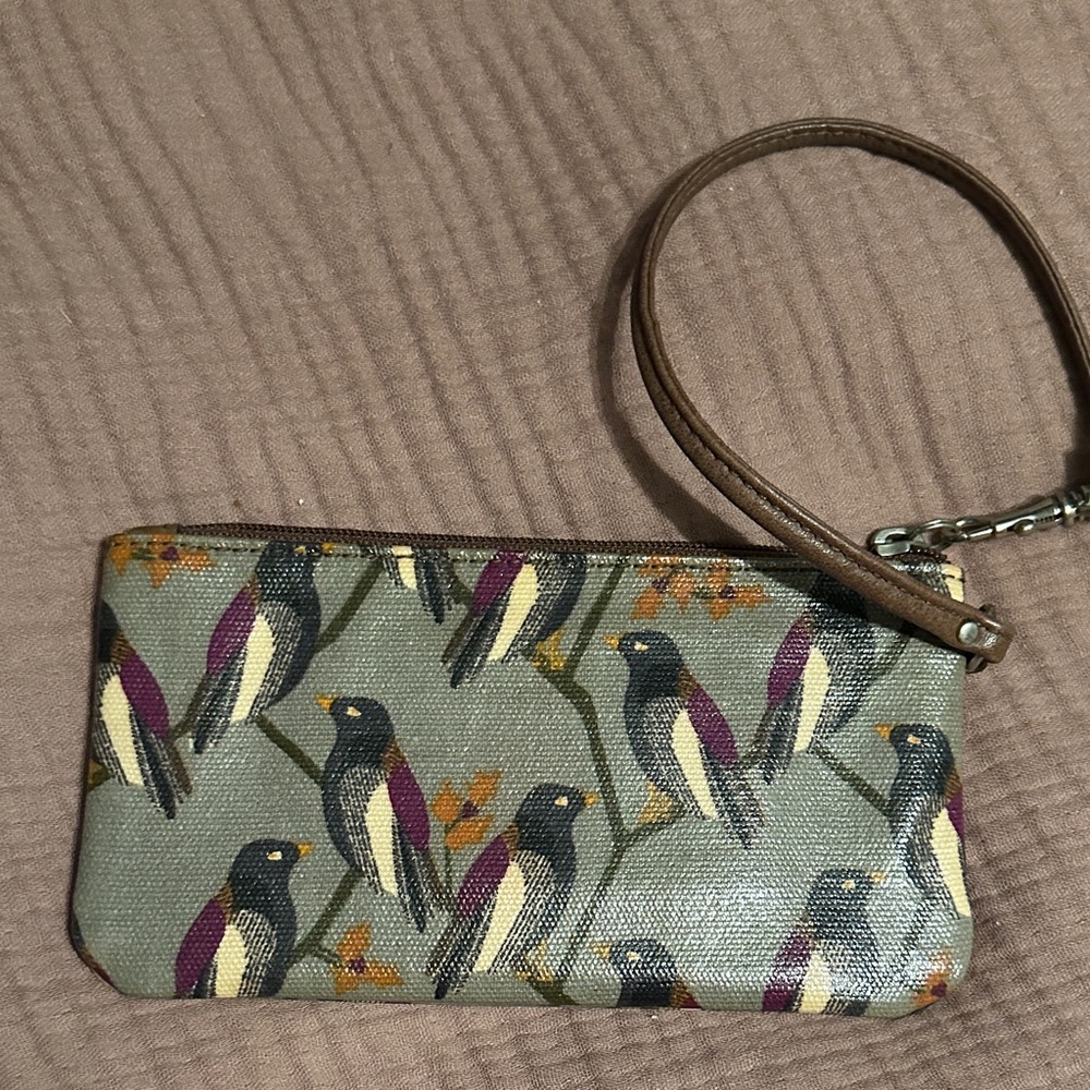 Fossil Multicolor Bird Pattern Wristlet - image 2